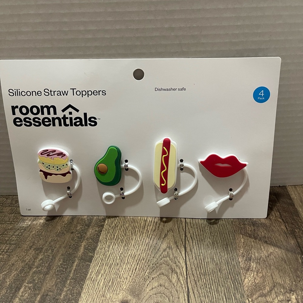 New silicone straw toppers